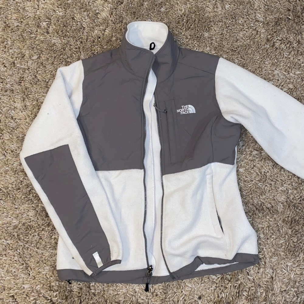 The North Face Women’s Fleece Jacket Size M
